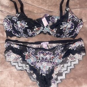 Savage x fenty Floral Lace Bra and Panty Set